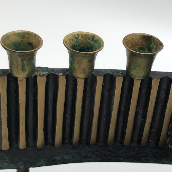 Dayagi VTG  Beautiful Solid Brass Beautiful Menorah Chanukkah. Made in Israel - Picture 9 of 14